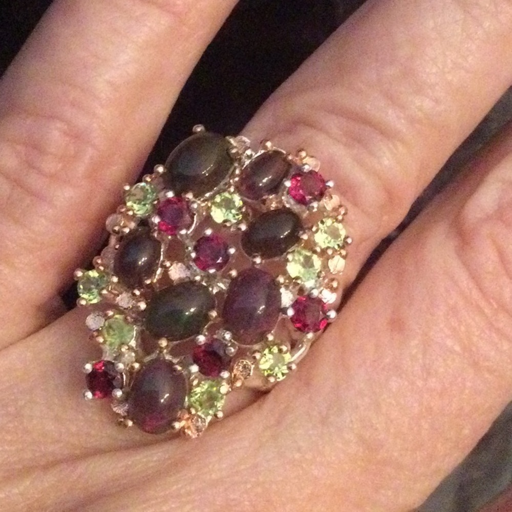 Spectacular Genuine Black Opals, Garnets & Peridot Ring - Picture 4 of 10